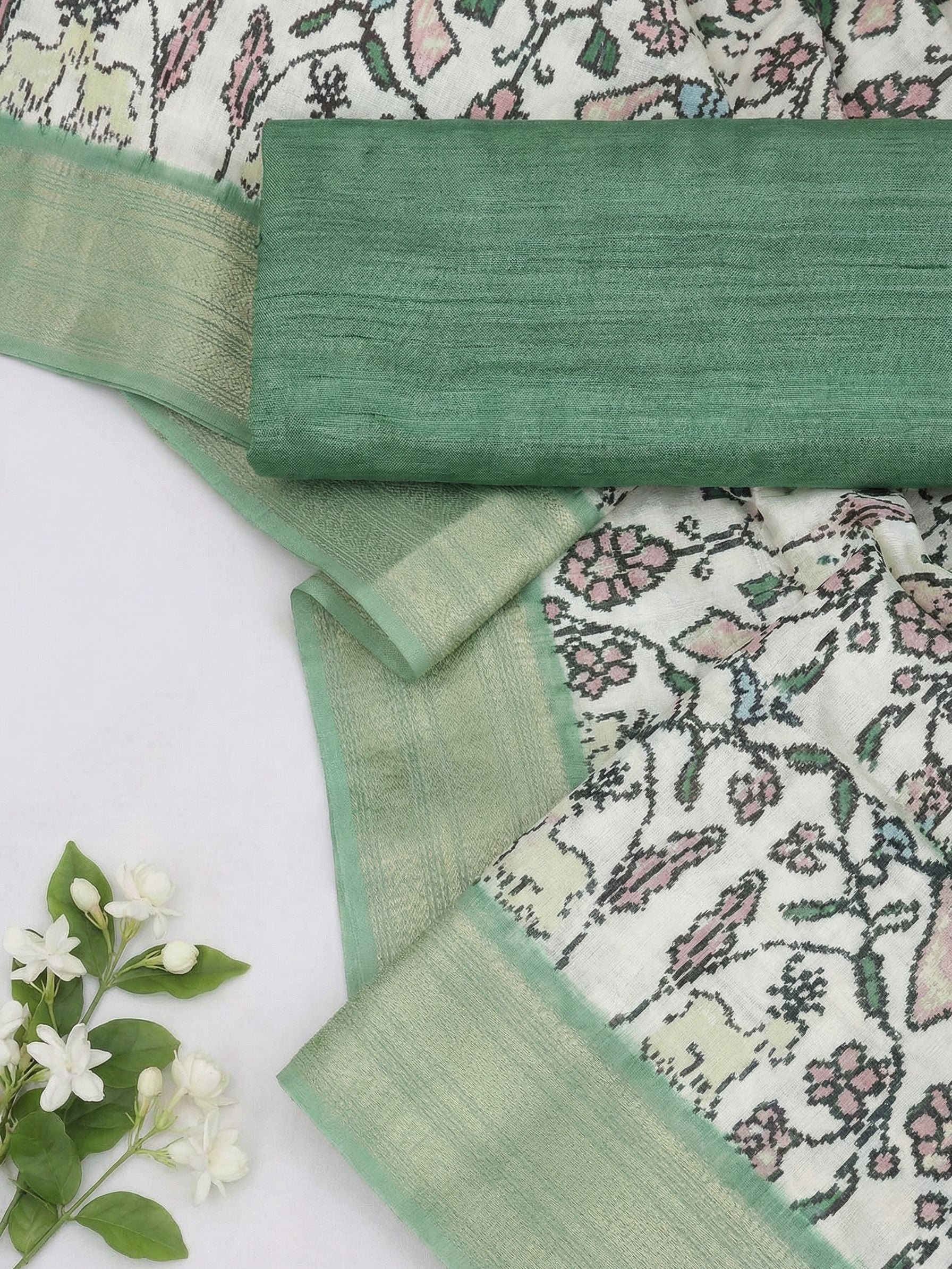 Floral White Saree