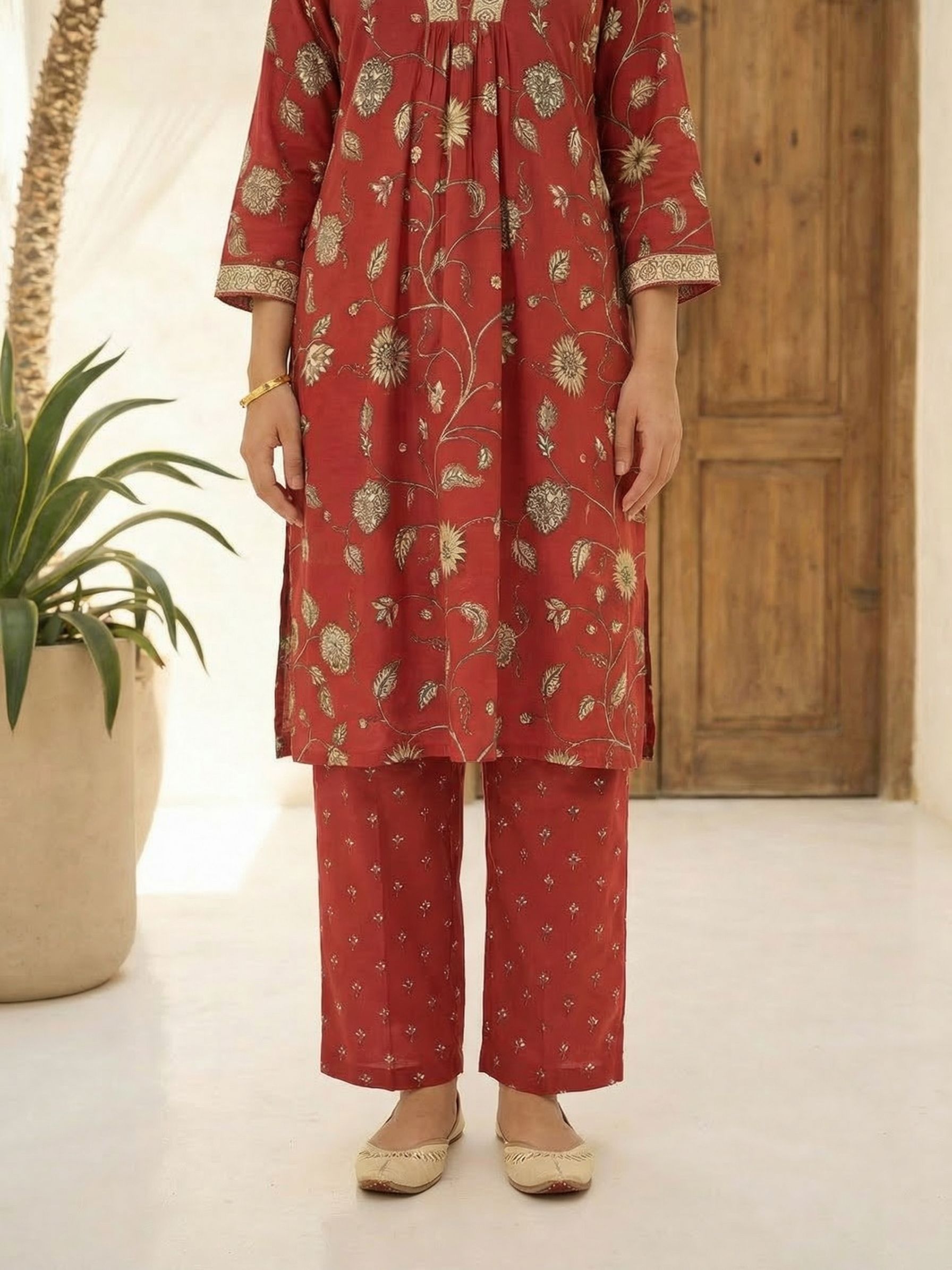 Women red printed cotton kurta co-ord set with trousers