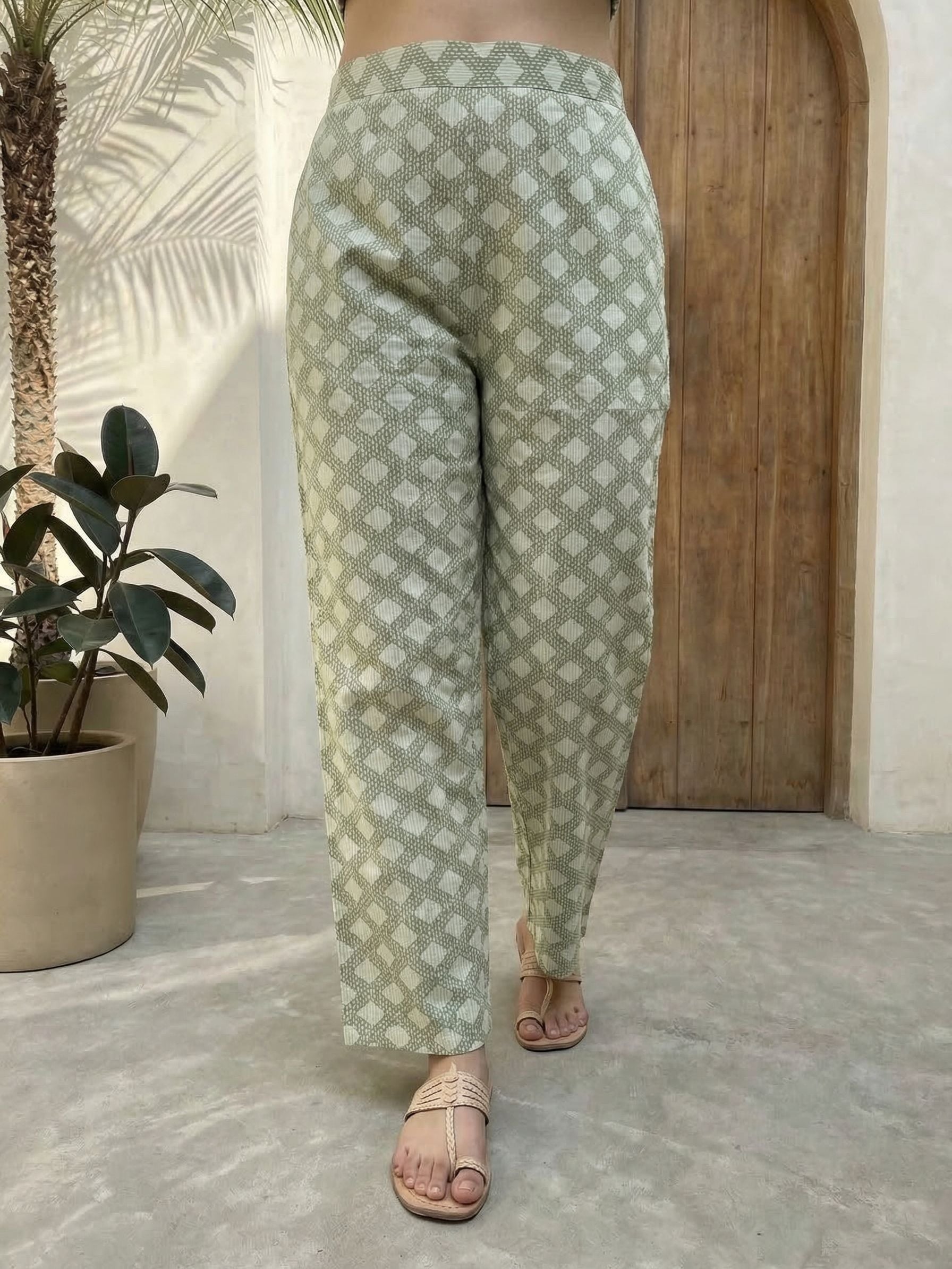 Women floral printed cotton top with trousers