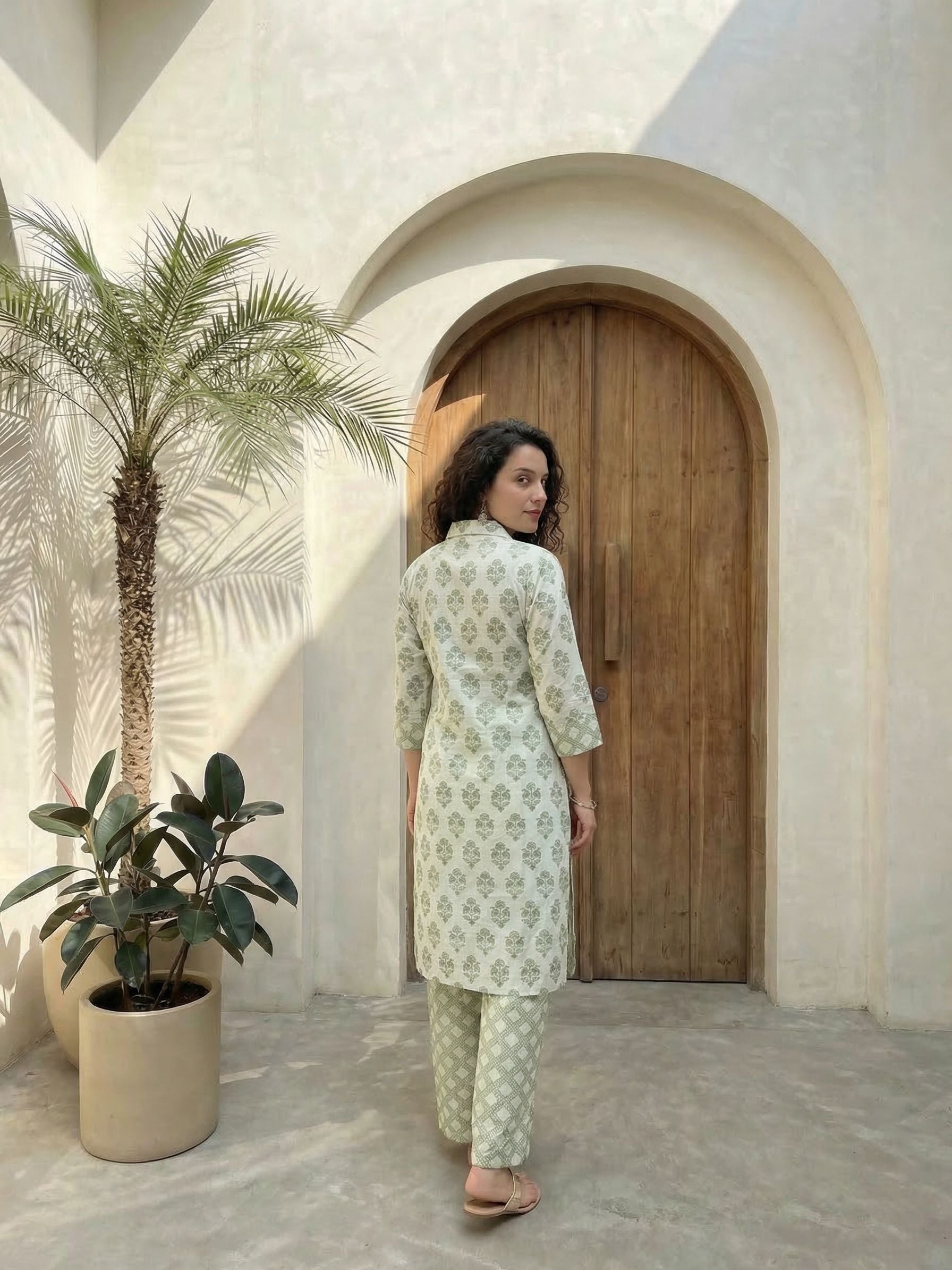 Women floral printed cotton top with trousers