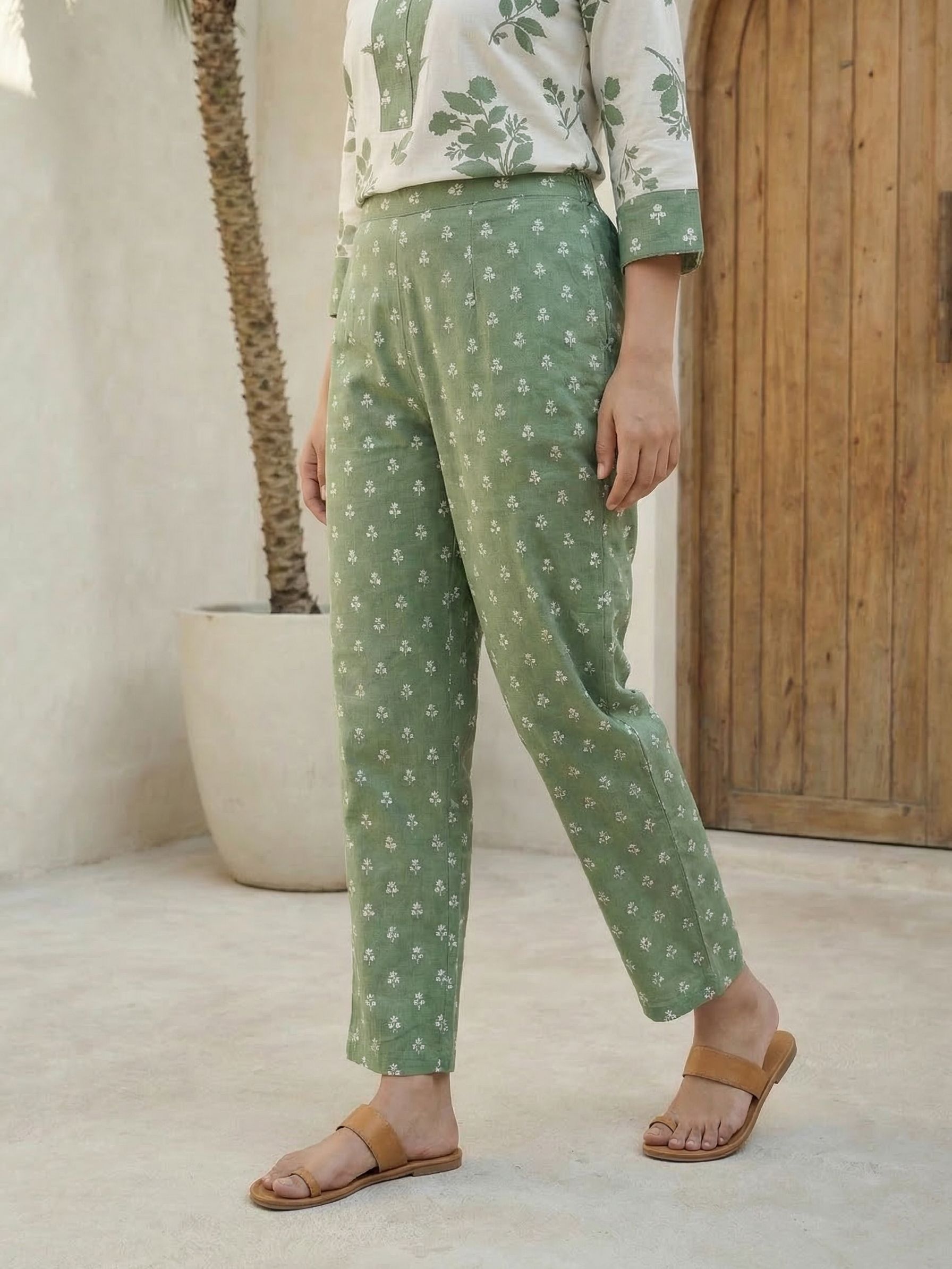 Women floral printed cotton top with trousers
