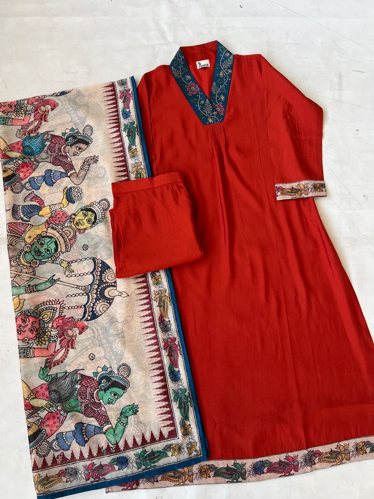 Scarlet Saga Suit Set