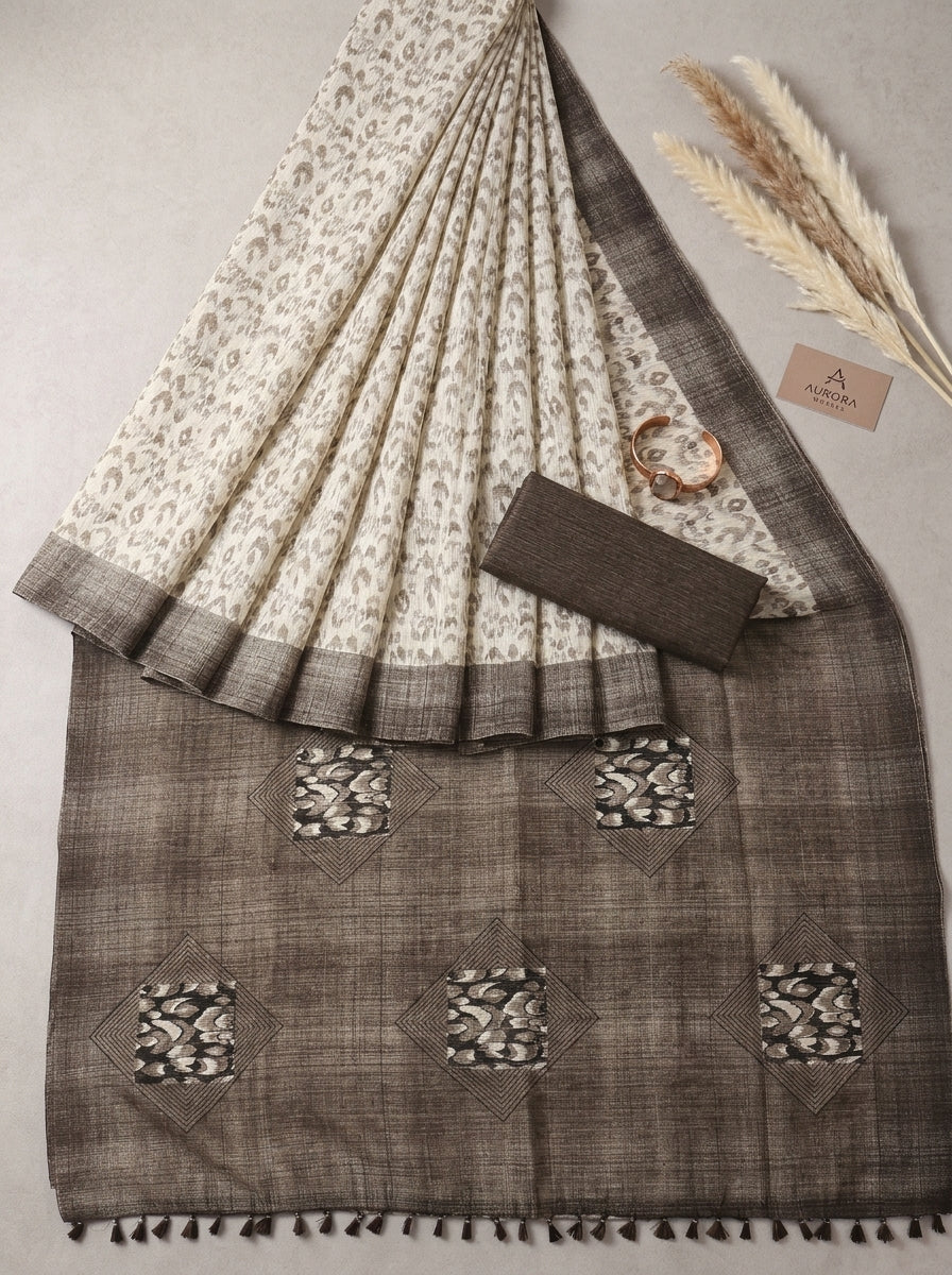 Tanvi Saree
