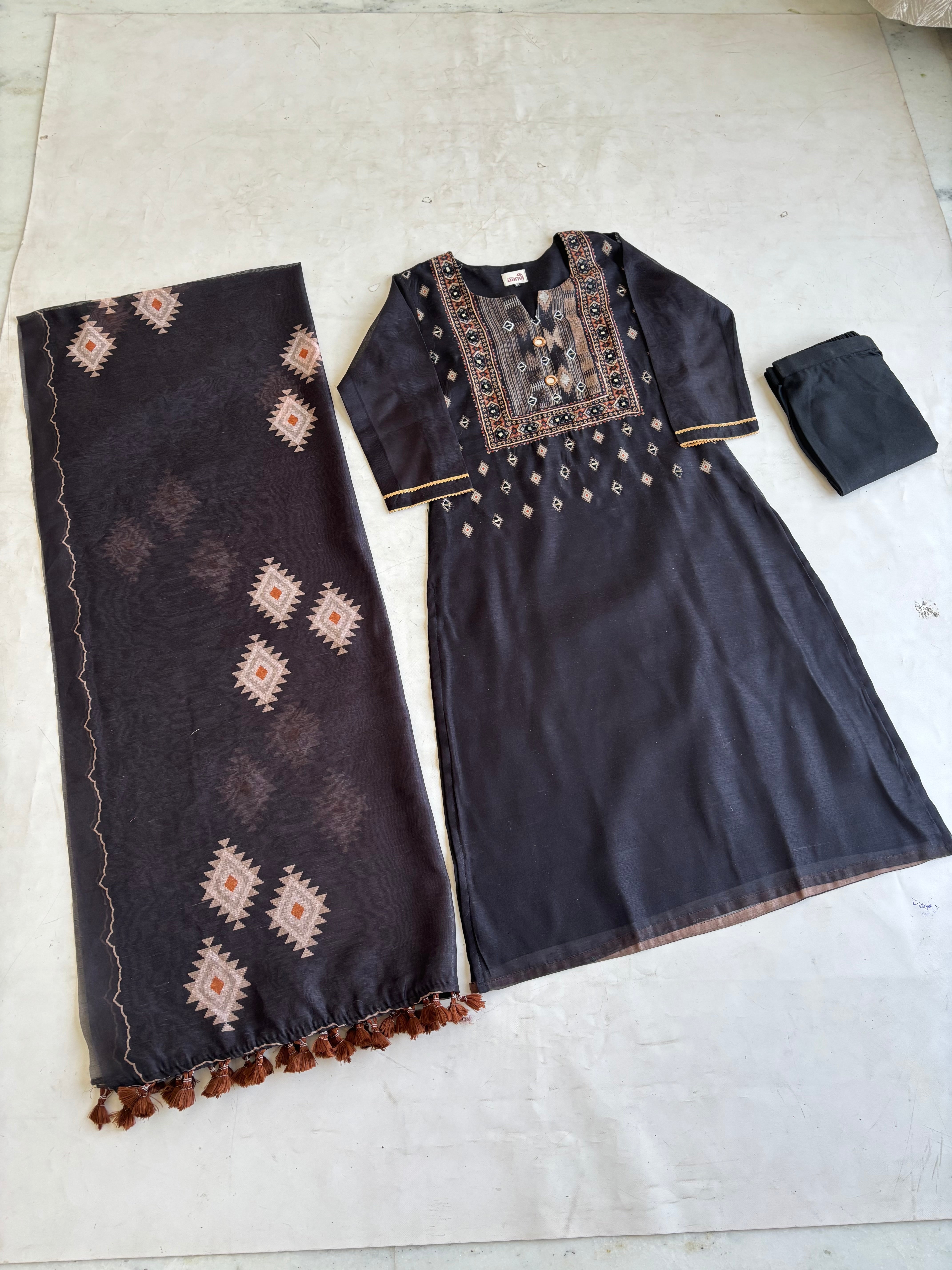 Black Geometric Suit Set